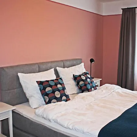 1899 - בית נופש